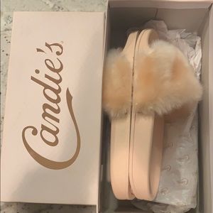 Pink faux fur slides never worn